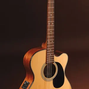SIGMA GUITARS 000MC-1E Elektro-Akustik-Gitarre, natur Geprüft
