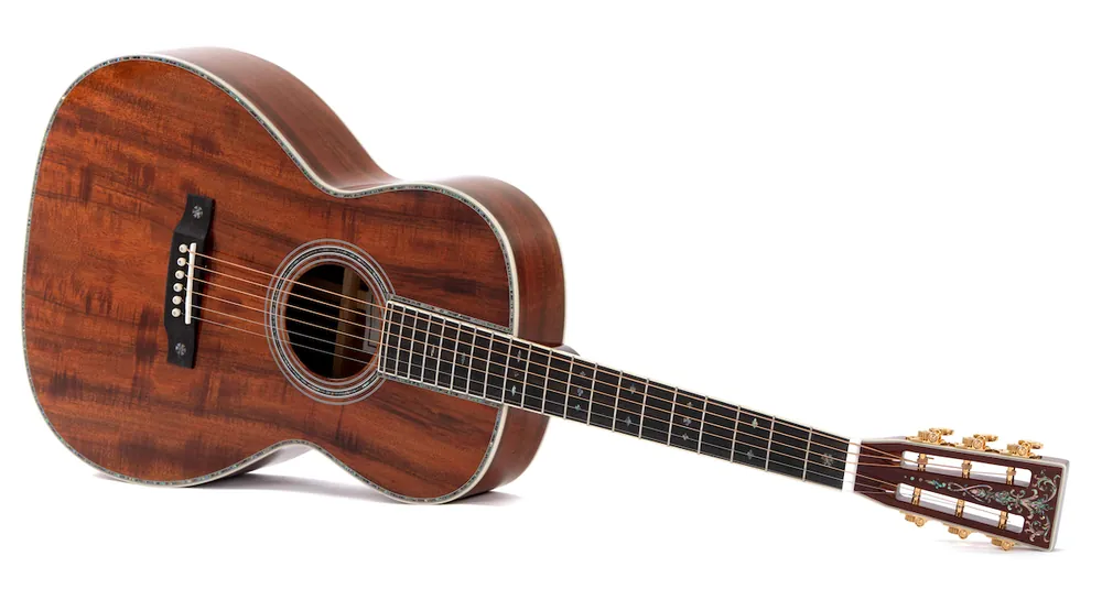 Schnäppchen SIGMA GUITARS 000K2-42S Flamed Koa Orchestra Akustik-Gitarre inkl. SSC Softcase