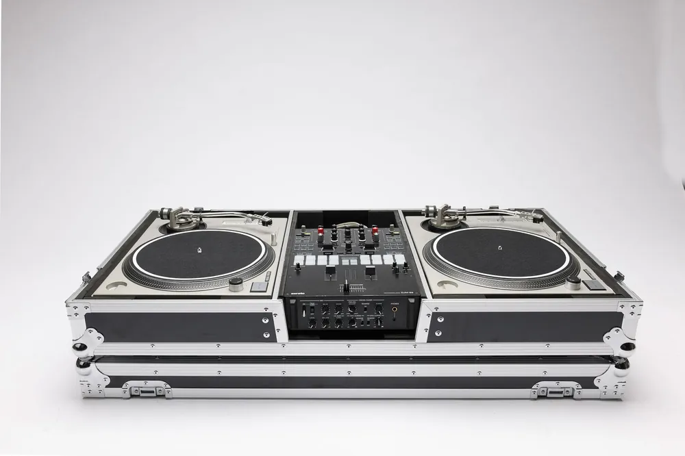 MAGMA Multi-Format Battle-Case mit Rollen black/silver Preisknaller