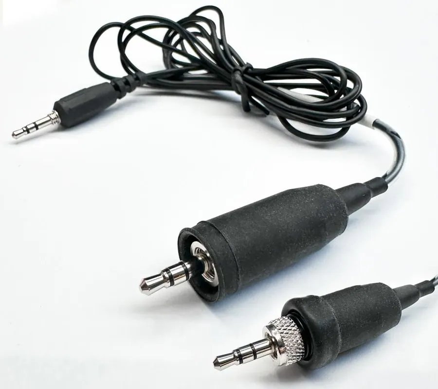 Jetzt Bestellen MONACOR 304CS - Anschlusskabel 3,5-mm-Stereo-Klinken-Stecker mit Überwurfmutter (Innengewinde)