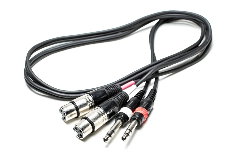 Highlight SIRUS PRO Kabel 2x XLR 3pol female auf 2x Klinke 6