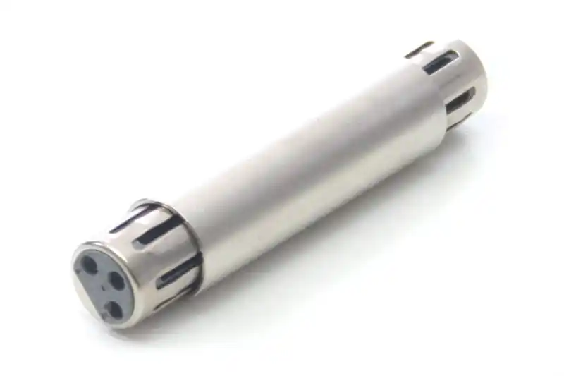 Neu Im Sortiment XLR 3pol. female / XLR 3pol. female
